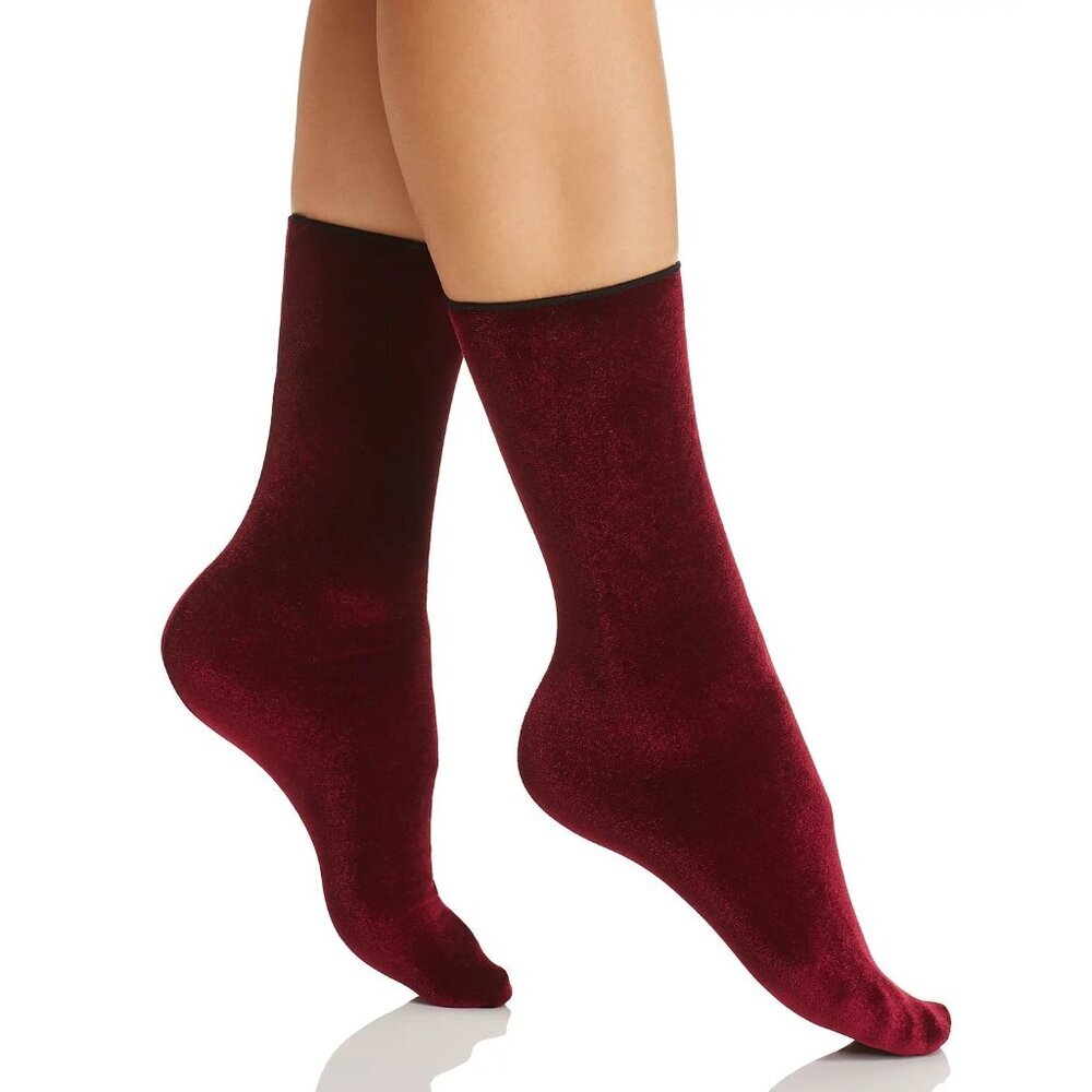 Hue Womens Fits Shoe Sizes 6-10 Luxe Velvet Ankle Socks in Red/Purple 1461